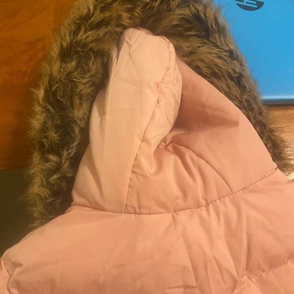 COPY - Winter coat - Picture 8 of 9